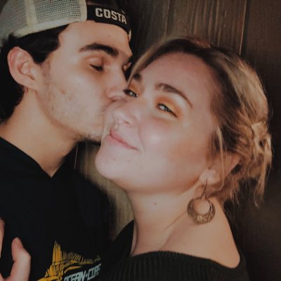 BillieBrunson's tweet photo. Happy New Year🎆🎉 
 #NewProfilePic https://t.co/a154STXx4l