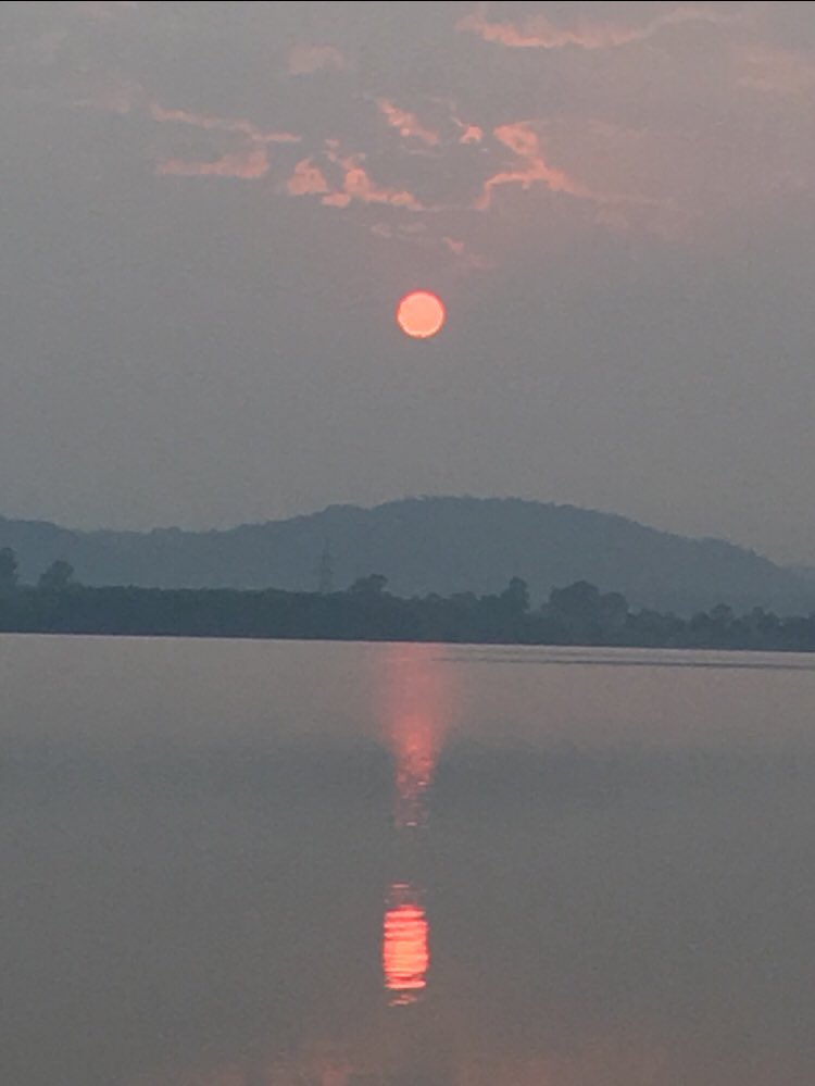 आप सभी को नववर्ष 2020 की हार्दिक शुभकामनाएँ। जो बीत गया वो एक मापदंड है आने वाली और बेहतर व्यवस्था के लिए।🙏🏽