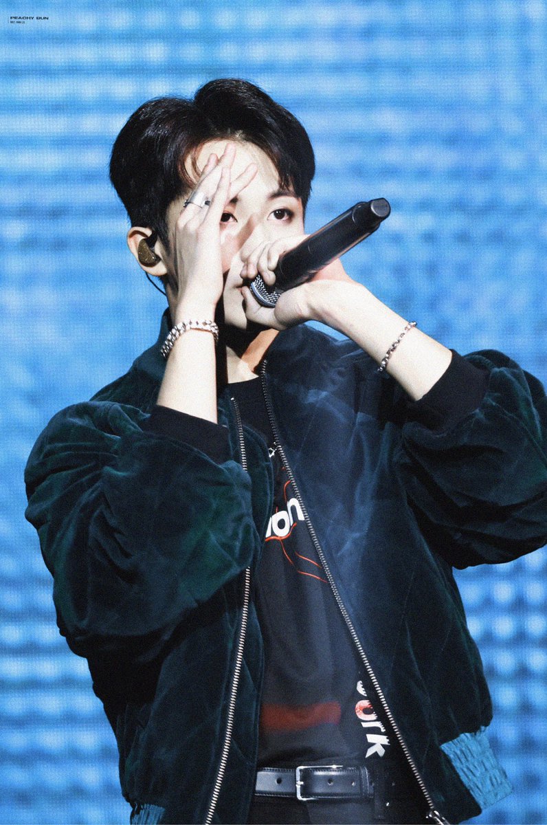 nctmarkarchive's tweet photo. 191111 © PeachyBun802
SuperM: We Are The Future Live in Fort Worth
#Mark #마크
#マーク #SuperM
#FlyHighSuperMark
#SUPERMinDallas
#WeAreTheFutureTour https://t.co/By2EyQLAAE