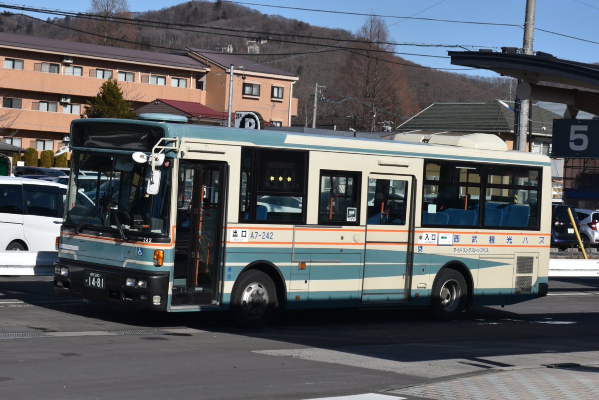 エイモン バス On Twitter 西武観光バス 長野200か1481 南軽井沢線 外回り 軽井沢駅 行き 1320軽井沢駅 一周 1417軽井沢駅 いものり