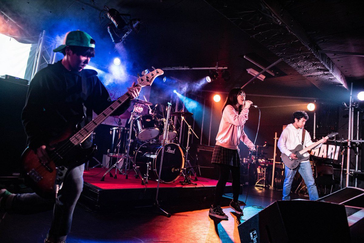 AtBeat_'s tweet photo. あけましておめでとうございます🎍
昨年は、たくさんの方々に支えられ計12本のライブに出演させて頂きました。本当にありがとうございます！���
メンバーの事情で今年の3月までの活動予定ですが、精一杯頑張りますので今年もよろしくお願いします🙇‍♀️

皆様も、良い1年をお過ごしください😌 https://t.co/bNhMCQX8Tb