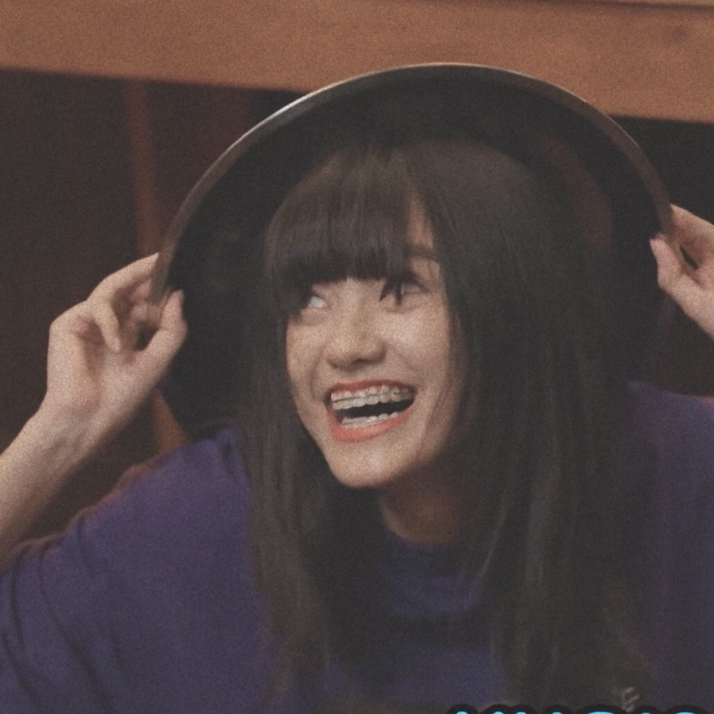 netxm__'s tweet photo. เห่อ อยากจ้างพี่มาเล่นตลกที่บ้าน ถ้าเล่นแล้วจะน่ารักขนาดนี้ หนูจะเป็นคนอมน้ำแล้วขำให้พี่แบบไม่กลัวน้ำพุ่ง หนูจะขำให้พี่เพียงแค่ยิ้มออกมา ฮือ หนูรักพี่ หนูร้ากเพ่!!!!!!! https://t.co/Sz8z8igMVS