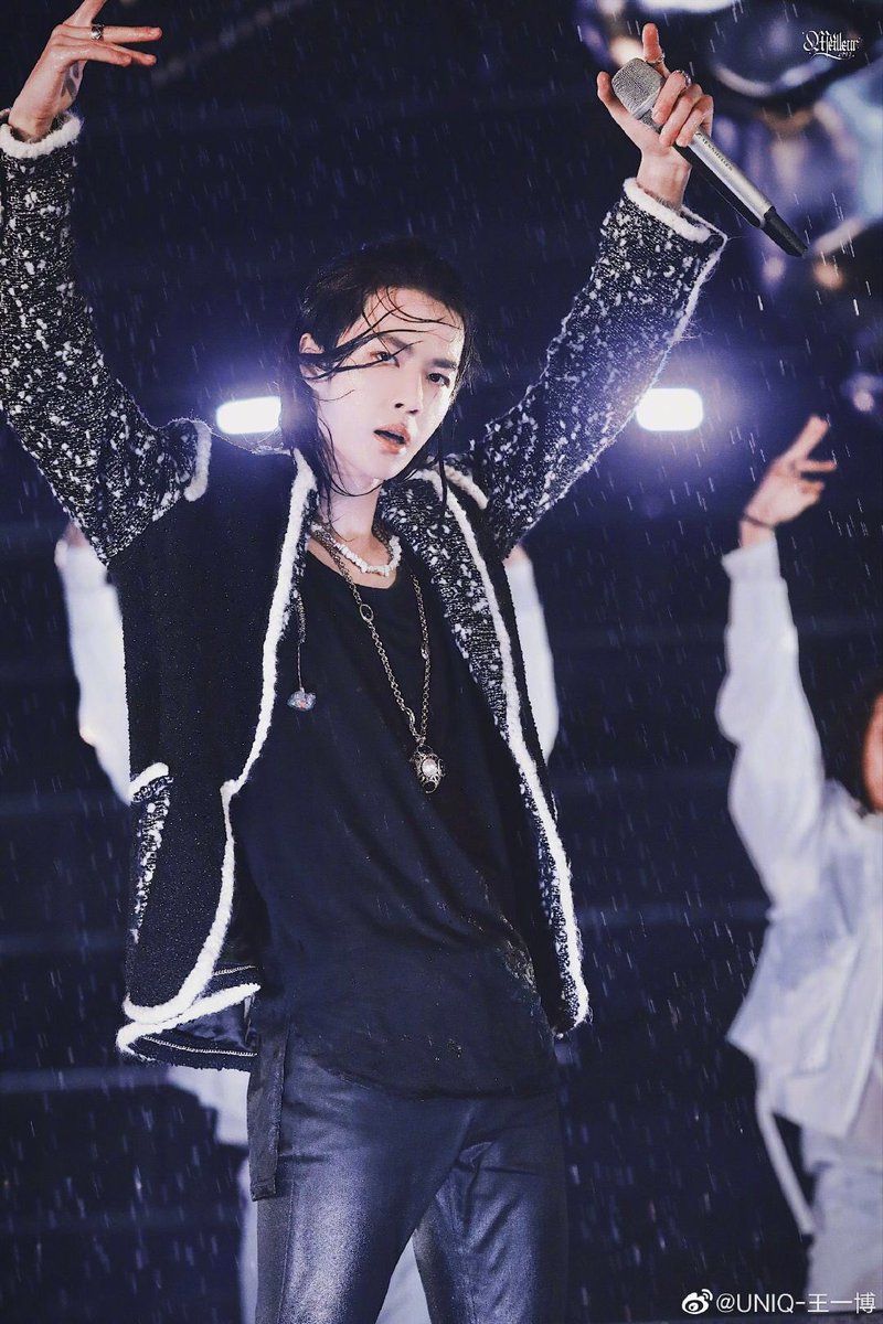 Yibo_Thailand's tweet photo. 200101 | Wang Yibo's weibo update
Trans：Happy New Year
ขอบคุณพวกคุณ
เพลงใหม่สำหรับคนที่ต้องการมัน
หวังว่าพวกคุณจะมีสุขภาพจิตดี
เจออุปสรรคก็ข้ามผ่านไปได้ ใจกว้างเปิดรับสิ่งต่างๆ
ขอให้ทุกคนสุขกาย สุขใจ
ขอบคุณครับ

#WangYibo #王一博 https://t.co/cmLHCuV3fj