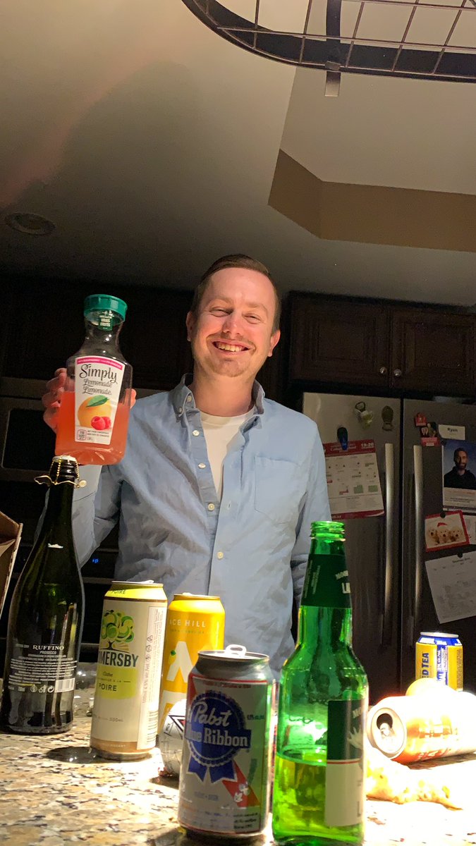 LewisKentMiler's tweet image. Big year for COC!

@TeamCanada 
@JeremyHick 
@Mychasiw 
@CoreyBellemore 
@AthleticsCanada 
@Chuck_PT 
@CBCOlympics 
@darrenrovell 
@falkemup 
@Cyresy_10 
@Trackie 
@RunningHotTakes