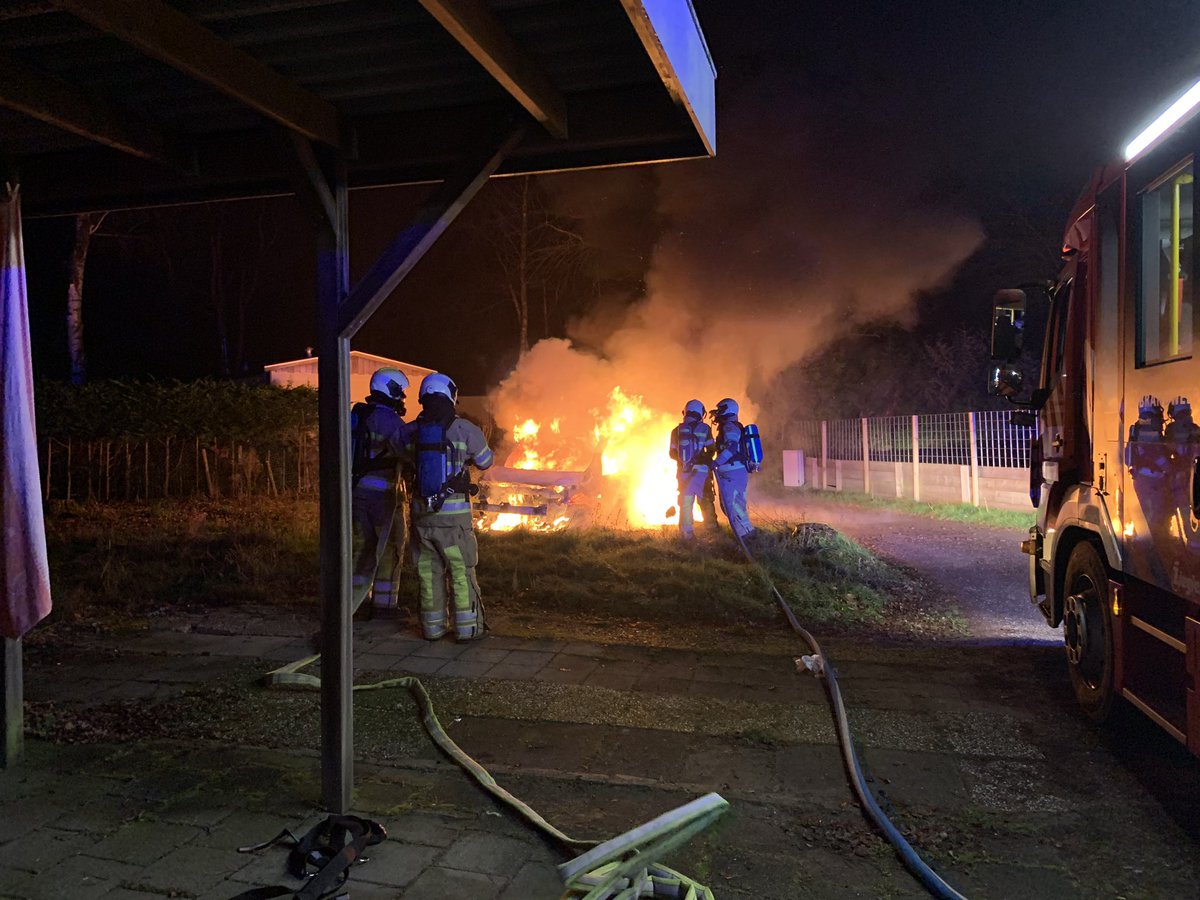 Melding voertuigbrand Dwarsweg Overberg