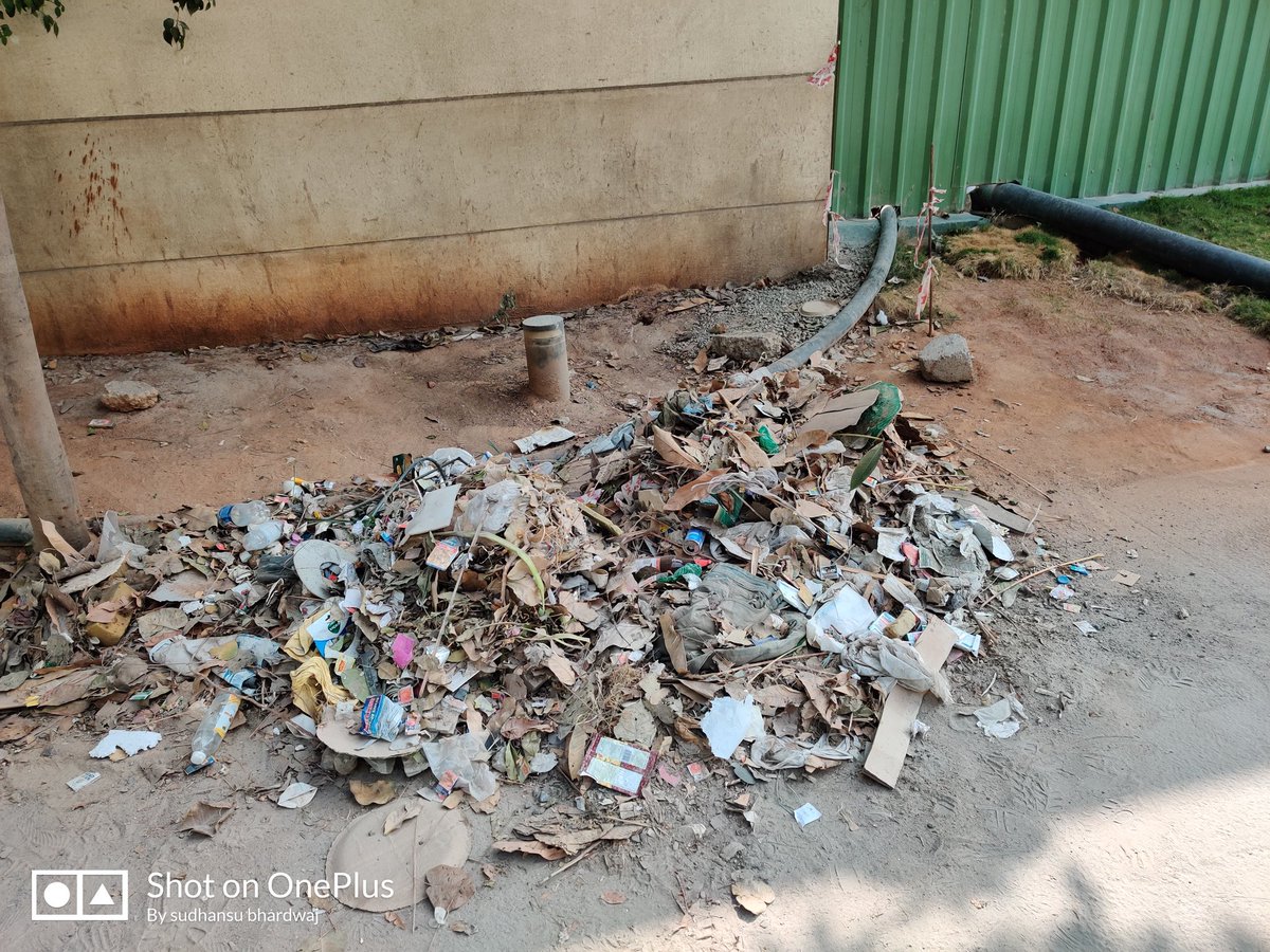 Sudhanshu120987's tweet photo. We employee of knowledge city, sattva salarpuria has taken the initiative to clean our surroundings #Welcome2020 #Itsstartswithus #Cleanhydrabad #cleanknowledgecitymisson @KTRTRS @TelanganaCMO @GHMCOnline @raghu253 @PMOIndia https://t.co/GSRNqMbKVD
