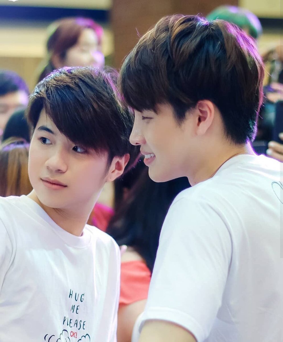 ___tinn_'s tweet photo. Our fandom come this far by sticking together and walking hand in hand. Let’s go fam 

CTO 
#2020x2wish https://t.co/f21DjOdkiH