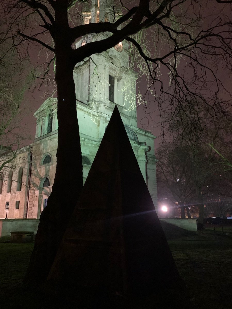 jamesemarks's tweet photo. Eastside underground Cyberpagan 2020 #NYE with mystic #PyramidZ #TheAllSeeingEye #AcidFrames #TheWisdomofSolomon #AlanMoore #Hawksmoor #ChomleyBoysClub #FreekPixels #PsychFi 🧿⚡👽 https://t.co/xhKLhIbFOJ