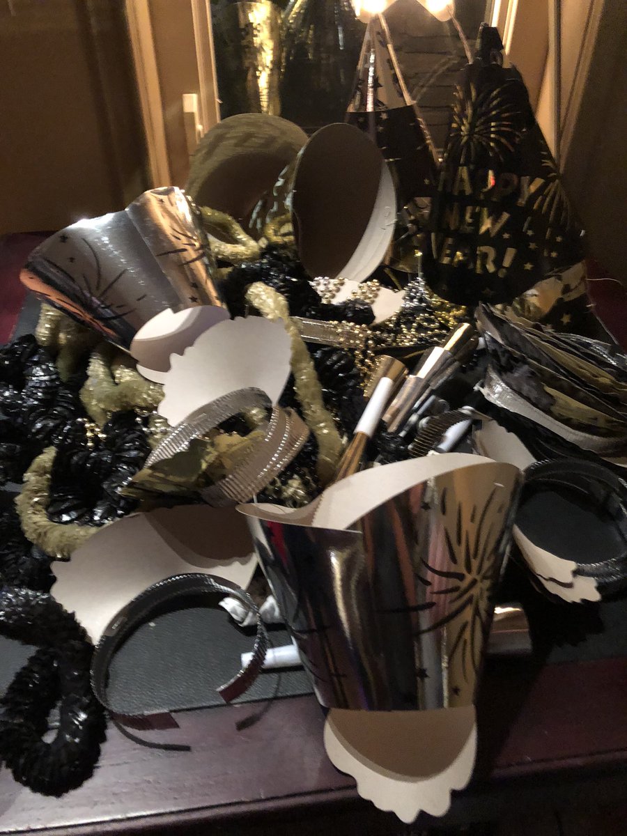 JTS_Global's tweet photo. And more. Stay tuned for the livestream of the fireworks in just over 30 mins 🧨 https://t.co/y1CuZC3zMZ