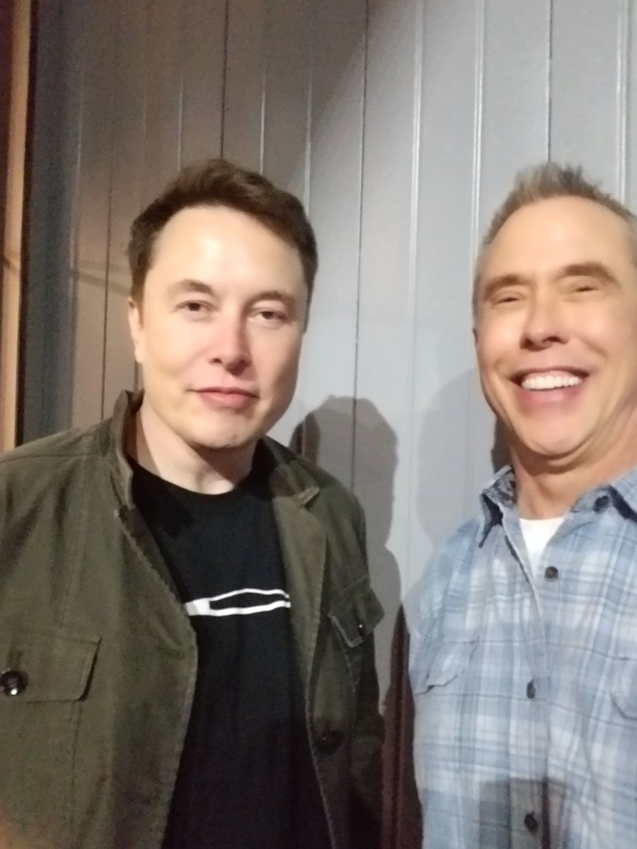 bryanMackSC's tweet image. @elonmusk Thanks for the selfie today!!! Wishing you a VERY HAPPY NEW YEAR! 2020s gonna be SO exciting for @Tesla and @SpaceX. Thanks for giving us a world where we can be truly inspired and hopeful!!! Your loving cult members 🤣😍🚘🚀🛰