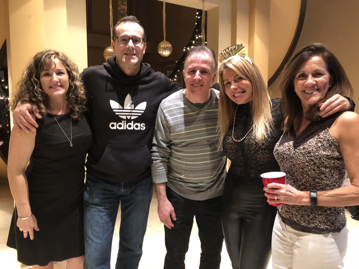 JTS_Global's tweet photo. Oh and just a few more...and thanks to our niece Rose for hosting! https://t.co/Aa46xsEIPA