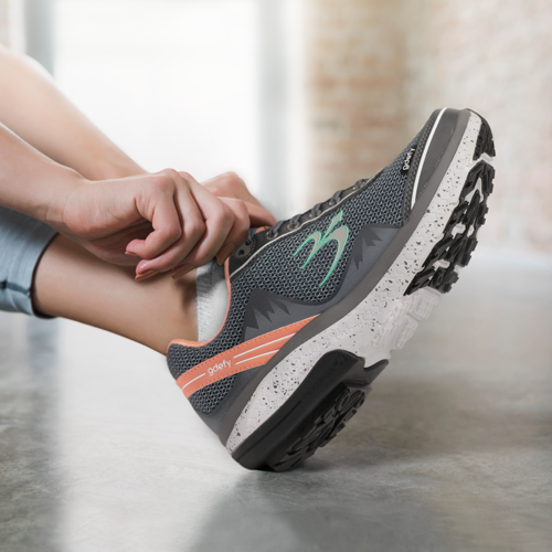 hilinesport's tweet photo. Gravity Defyer’s Women Ion Gray/Teal Running Shoes
Click here for our complete G-Defy selection!
👉 https://t.co/1cKEtBXZcy
#hiline #hilineshoes #footwear #shoes #fashion #miami #shopsmall #running #runningshoes #defypain #gravitydefyershoes #kicks #sneakers #sneakerhead https://t.co/yvcpJsXsrf