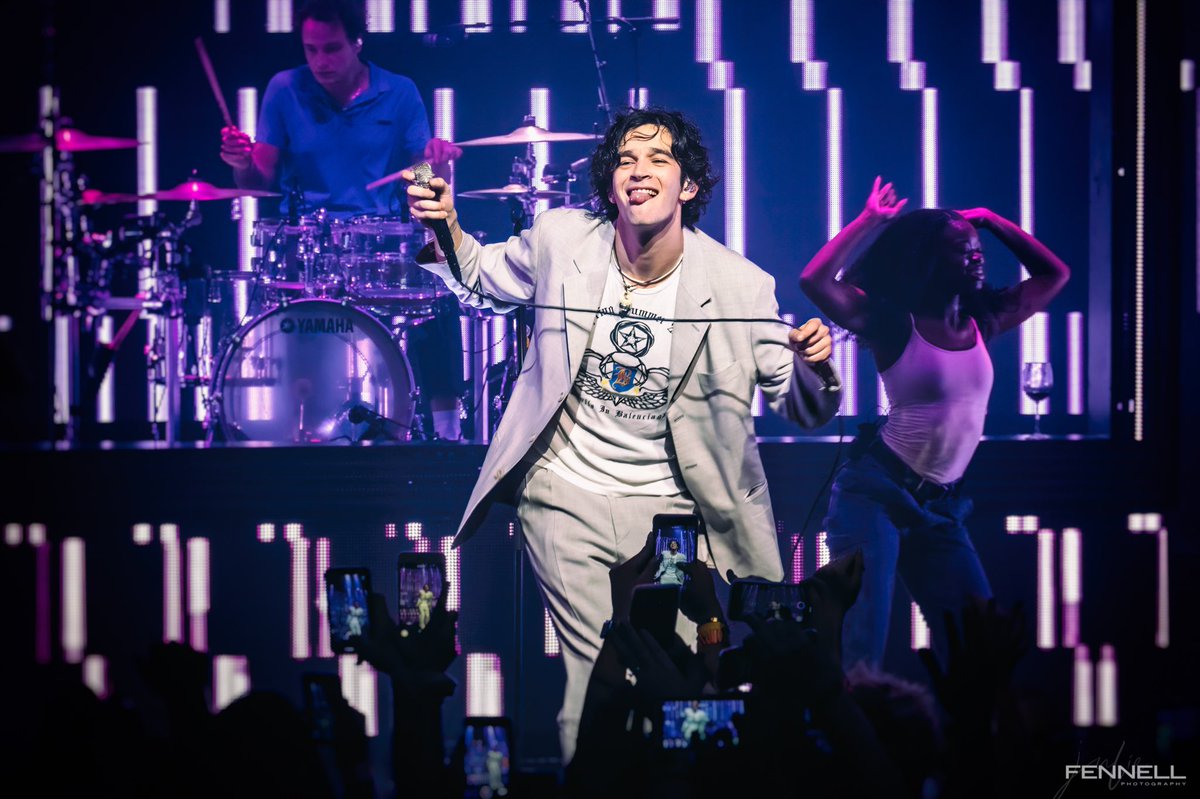 aggiefennell's tweet photo. Happy Matty, Happy New Year 🎆 // A Simple Epicurean Philosophy // #TheSound #the1975 #mattyhealy #waybackwednesday #concertphotography #concertphotographer #sonyrx100vii #livemusic #livemusicphotography #concert #dallas #texas #dfw #alternativemusic #firstpost2020 https://t.co/BLrA577Itl