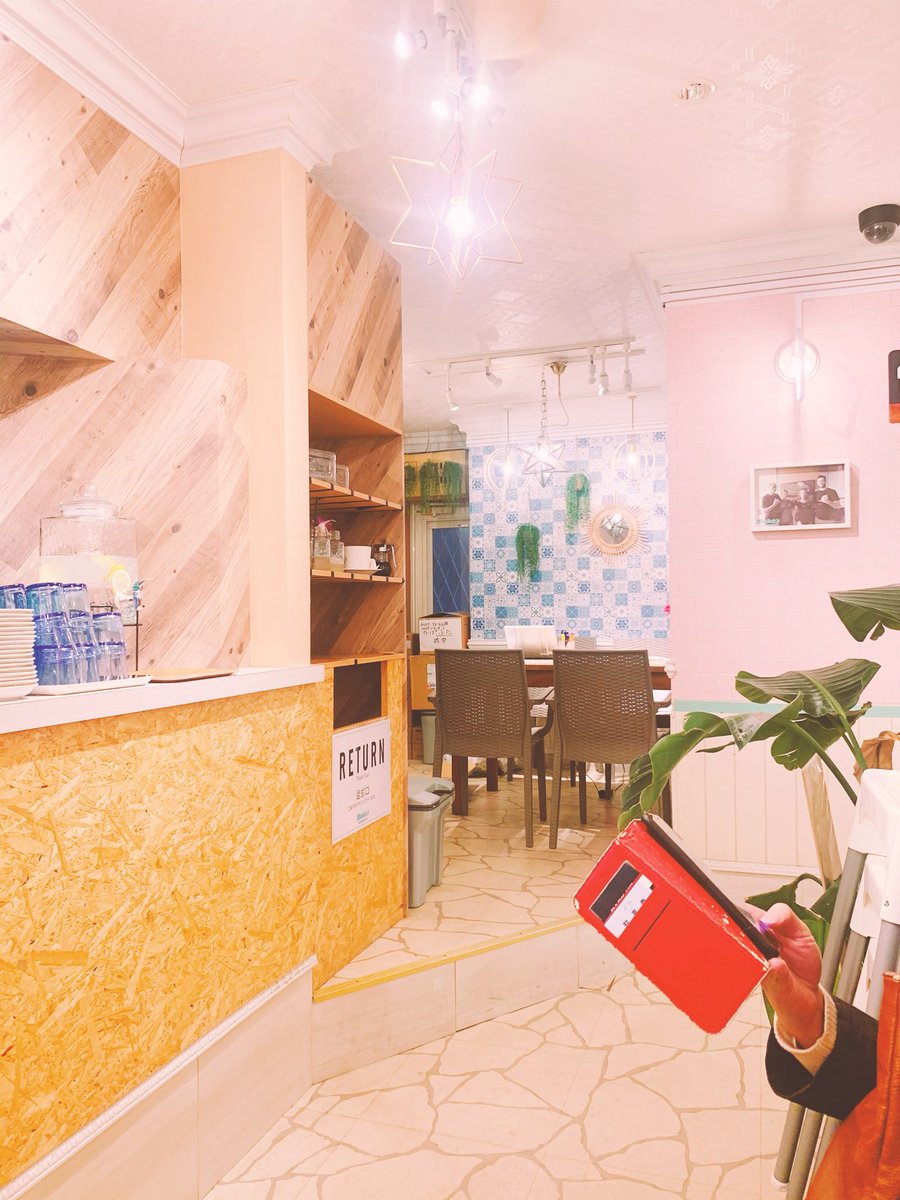 kurofd3s's tweet photo. タピ活しようとしたら売り切れ😢

店内はとてもオシャレでした☺️ https://t.co/fcqcjRDWjD