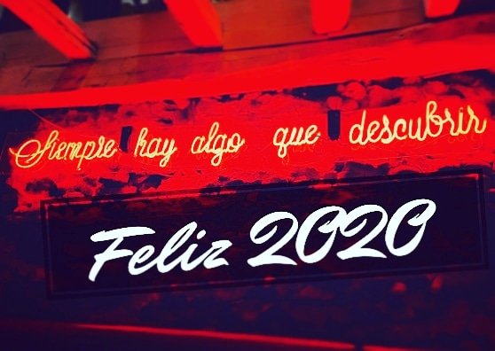 Feliz 2020 para todos 🎊 Esperamos que sea un año de alegría para todos vosotros. Y que os ayudemos a descubrir nuevos lugares y sitios pintorescos que visitar 😉
"Siempre hay algo que descubrir" - ¿Qué os parece si lo hacemos juntos? 🥂🍾
#AnoNuevo2020 #FelizAnoNuevo #SienteCyL