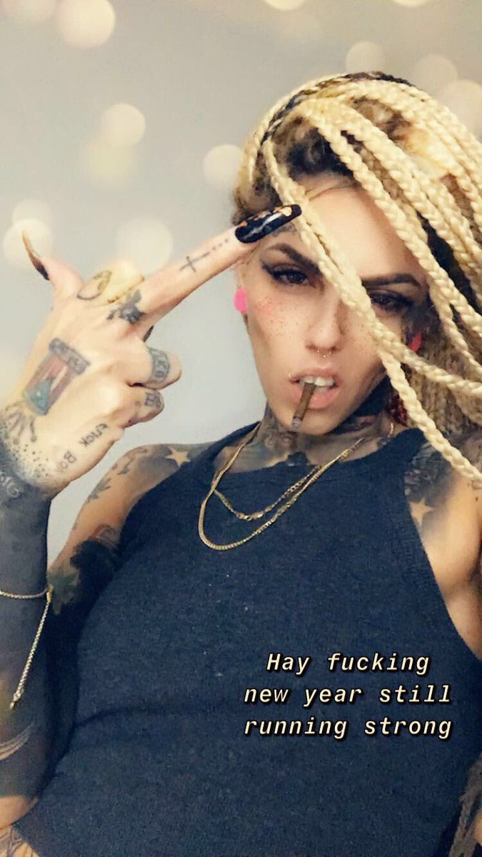 Aaceface88's tweet photo. Happy fucking New Years https://t.co/ifwcs8eP9N