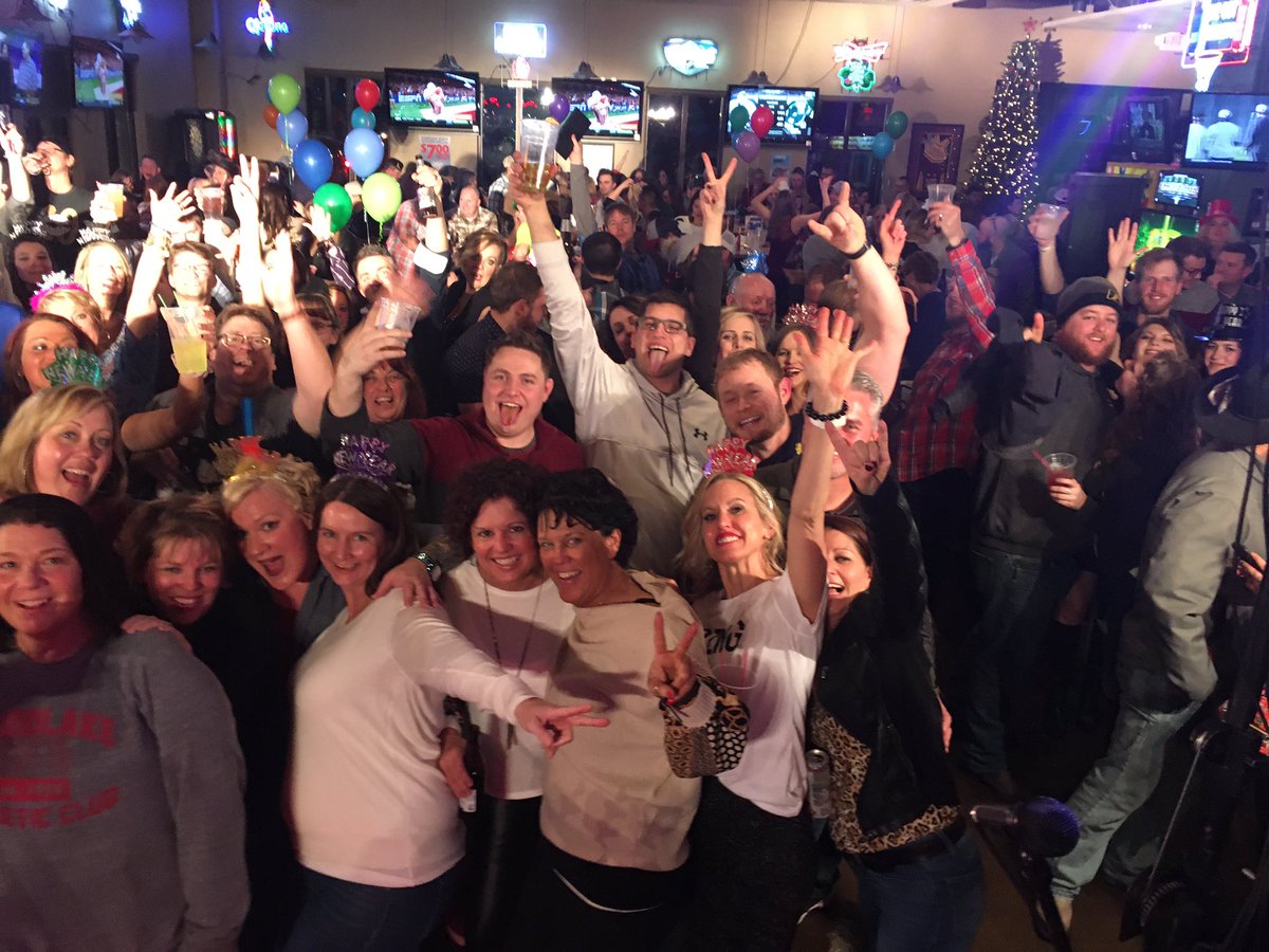 SugarDaddyBand's tweet photo. The best, biggest party of 2020 @ShenanigansSF   Thank you to Shenanigans for hosting and to all those who came out to party with us tonight. https://t.co/9Ir25cFKBa