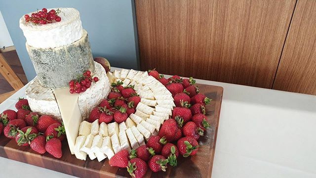 CorneliusCheese's tweet photo. What a way to end the year! Matt was so excited to create this tower for a wonderful couple for their special New Year Eve wedding last night. Congratulations to Alyce and Eric!! Best wishes for the future guys. Bring on 2020 💃🏼🥂 https://t.co/TrEQOZosQH https://t.co/1tl53mppRW