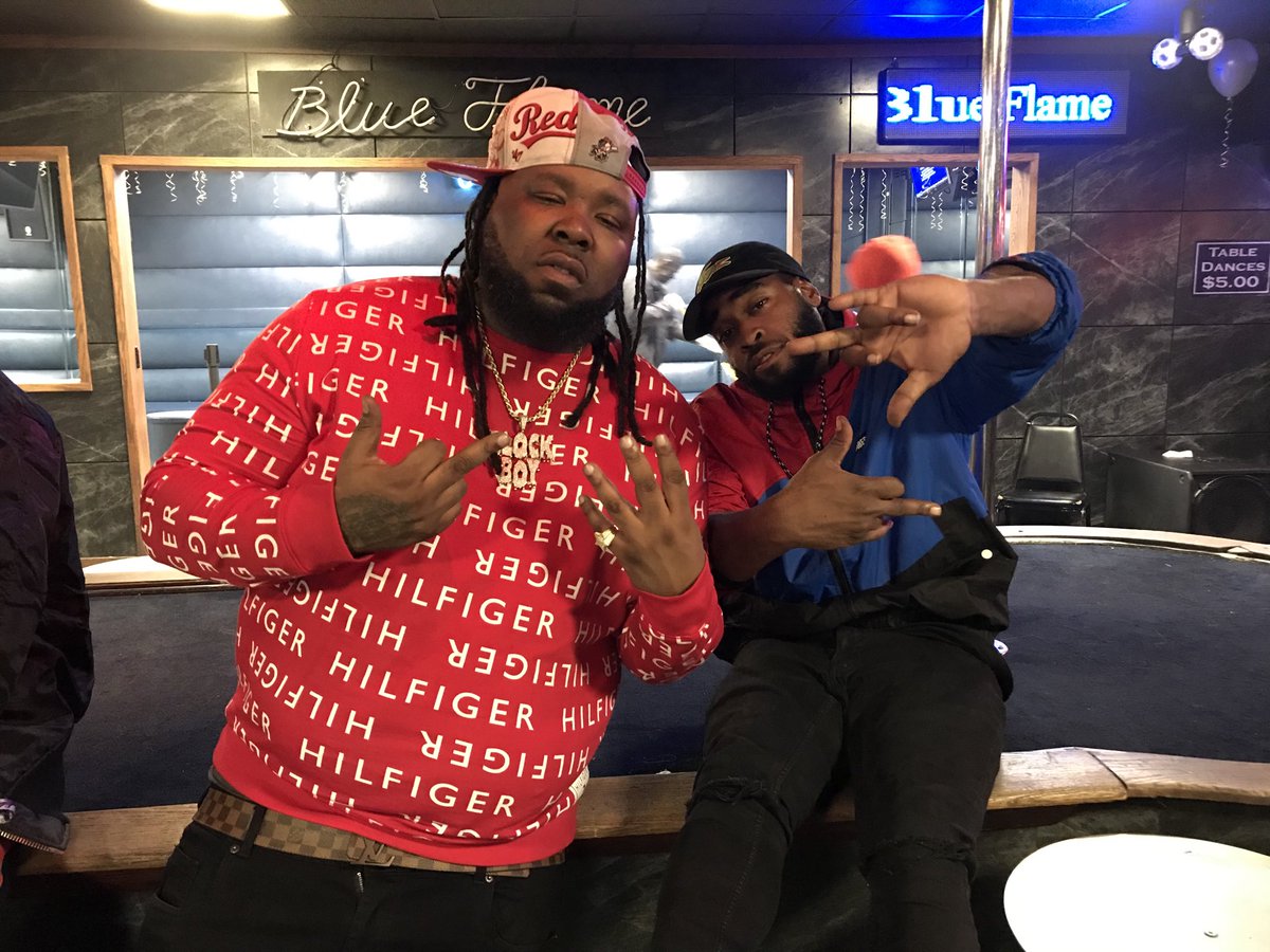 OatieDawg's tweet photo. Me and my #dayone4l ⁦@blockboyspanky⁩ #finishrich #blockboy #HappyNewYears #BLUEFLAME #atl #yeajack #waitamin #hiphop #babyland #welcome2babyland2reloaded ⁦@SWAMPIZZO⁩ #duhstupid #nye https://t.co/GtAGlTIWVt