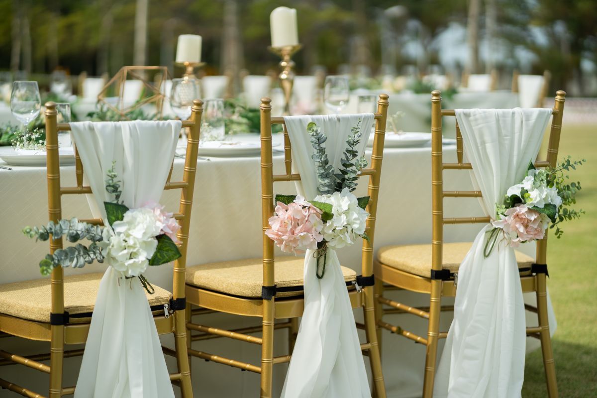 Can you imagine tying the knot at a garden/ beachfront location for only RM5,000? At this brand new Westin hotel in Johor, your imagination will turn into reality. Find out more by clicking the link below. 
buff.ly/35a50HM