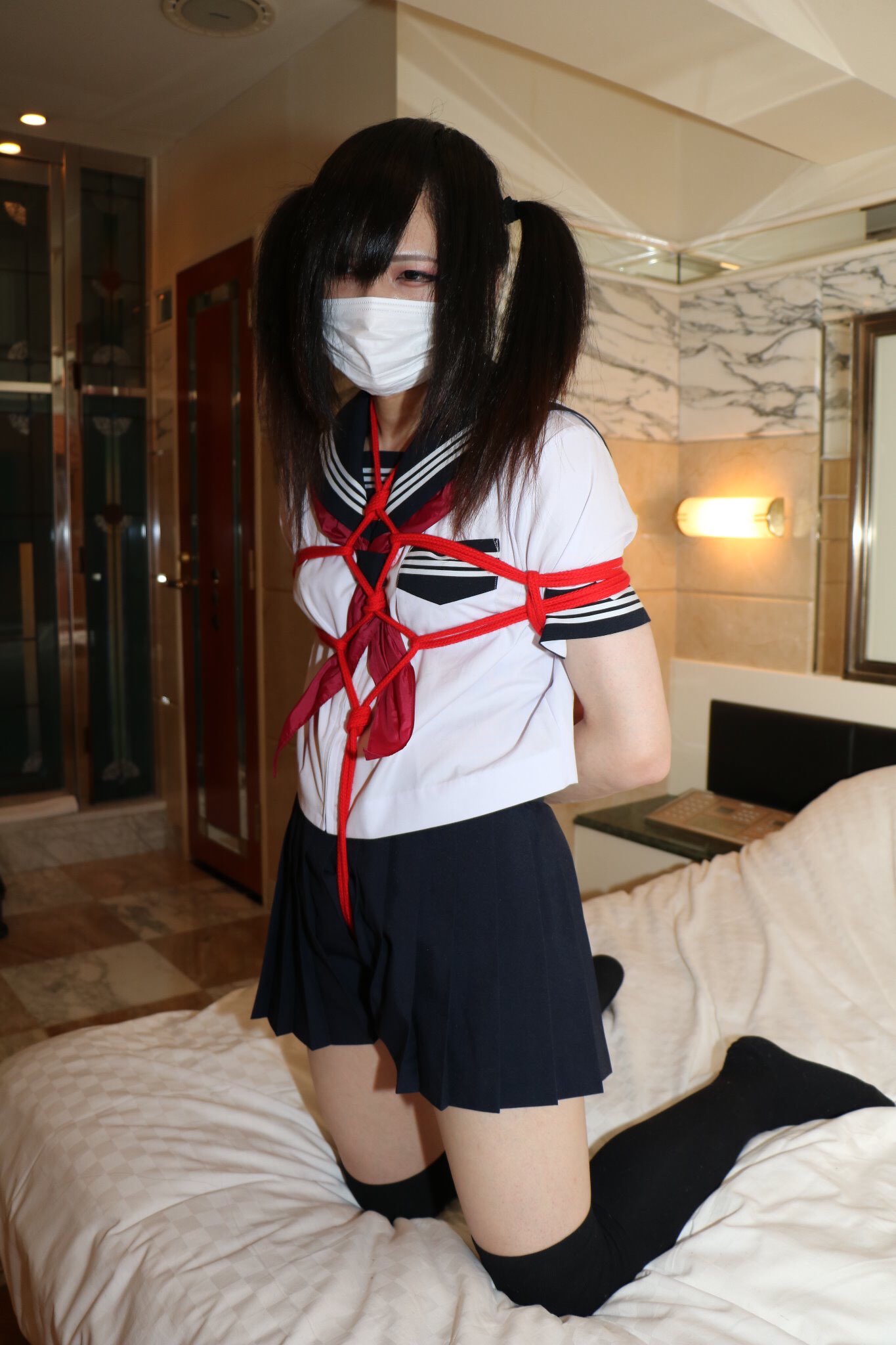 制服 KINBAKU  あけましておめでとうございます。 年末、縛られてきました。 #緊縛 #縄 #縛り #セーラー服 #制服 #セーラー # 制服緊縛 #拘束 #DID #kinbaku #shibari #絶対領域 #太もも #ツインテール #ニーハイ #ropebondage #男の娘  #女装 #偽娘 #女装男子 ...