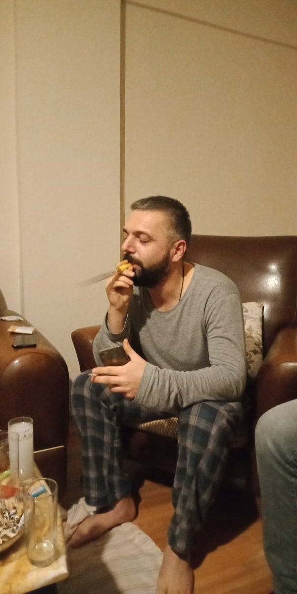 Selamünaleyküm. Gençlerle yılbaşı gecesi sohbetimizi icra ettik çok şükür.