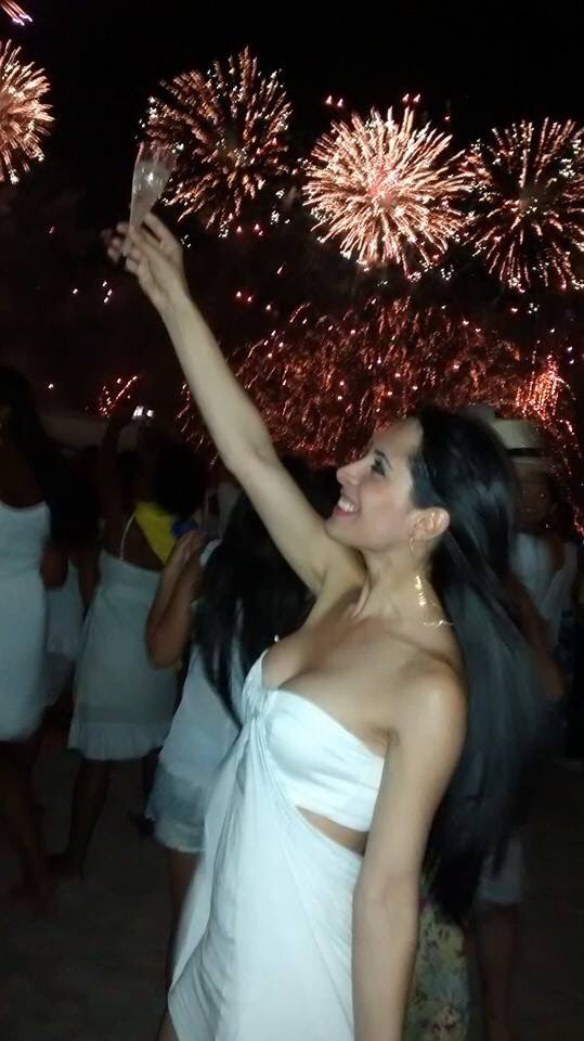 ju__juma's tweet photo. Feliz ano novo!!! 
#HappyNew2020 #happynewyear #happynewyear2020 #FelizAnoNovo #feliz2020 #love #Peace #Happiness https://t.co/pT6KGR8M3z
