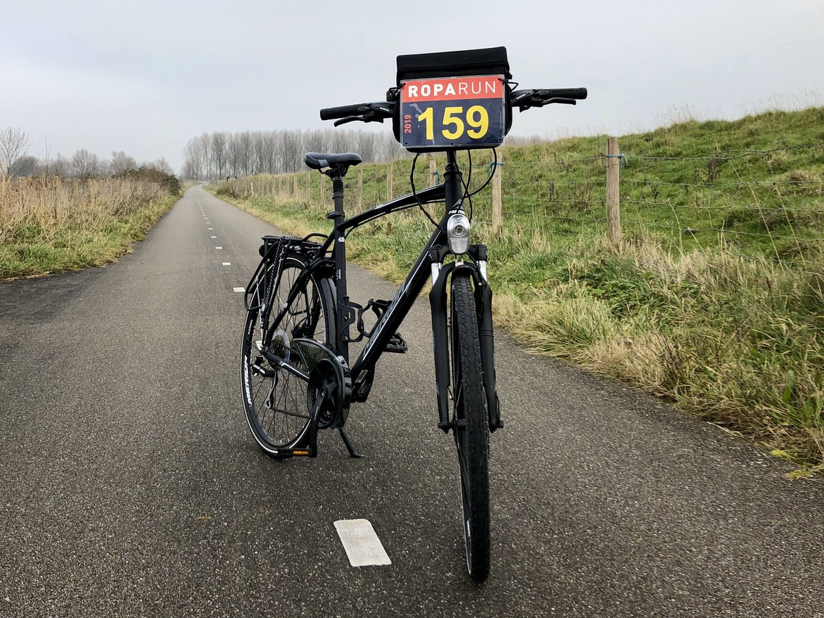 RenevanWijk67's tweet photo. Het nieuwe jaar goed begonnen. Vanmorgen de fiets gepakt en een lekker rondje gereden. Vandaag over 150 dagen staan we met team 159 weer aan de start van de Roprarun 2020.
Daarom wil ik jullie vragen, mij te sponsoren. Dit kan via: https://t.co/St99YUQgGj
Bij voorbaat dank, René https://t.co/SvpXQQrjkb