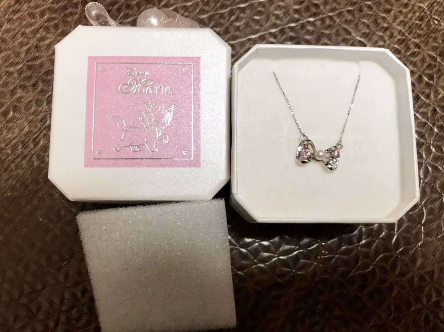 画像 みんなのディズニーストア福袋3000円のツイッターとかyoutubeとか見てるんだけどネックレス入ってた人いる めちゃくちゃ当たりってことでいいのかしら 本当 まとめダネ