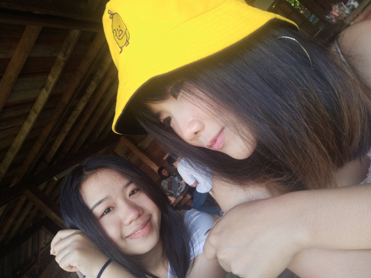 YingLaoTai's tweet photo. นานแล้วที่ฉันไม่ได้ไปเที่ยวสนุกแบบนี้
 วันนี้มีความสุขมากเลยขอบคุณเพี่อนๆ
นะที่ พาไปเที่ยว https://t.co/K1aSQJTWoE