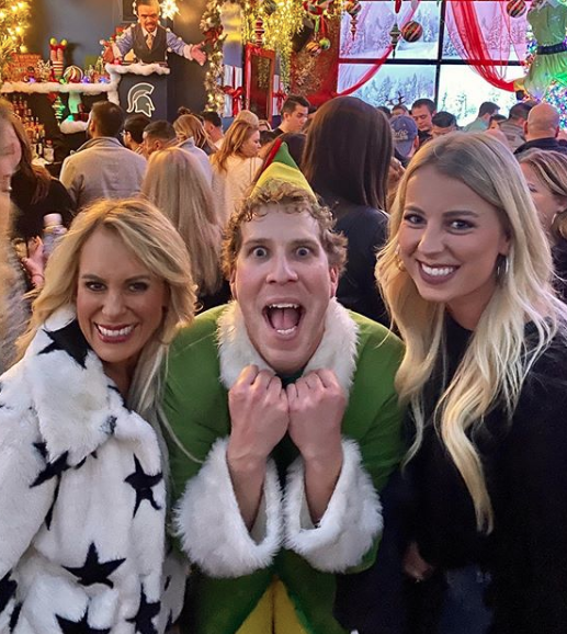 Happy New Year 2020! Cure your hangover with Buddy's Last Brunch and watch the bowl games, we open at 11am and Buddy will stop by to take elfies for the final time before he has to go back to the North Pole! $5 mimosas and pancake breakfast bombs today!
Gram by <a href="/lareed6/">lamonica reed</a> #repost