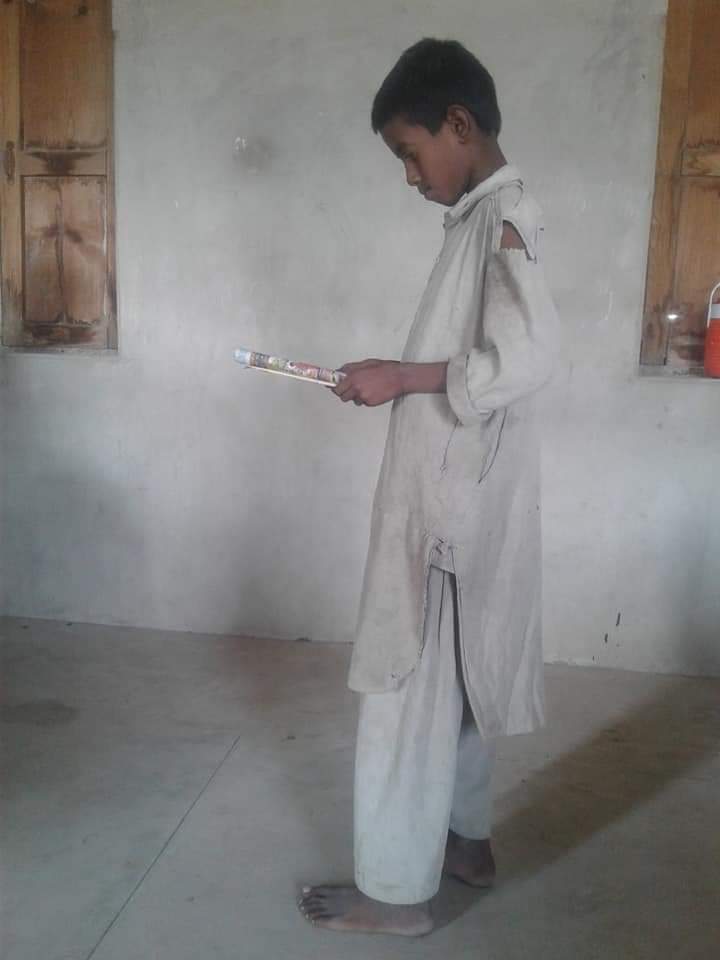 imamnohrio's tweet photo. کیا تعجب ہے کہ اس کو دیکھ کر آ جائے رحم،
وہاں تلک کوئی کسی حیلے سے پہنچا دے مجھے..
Please have mercy on these innocent lives, they are also roses of someone's
#ExtendWinterVacation https://t.co/9rTuoLHw8I