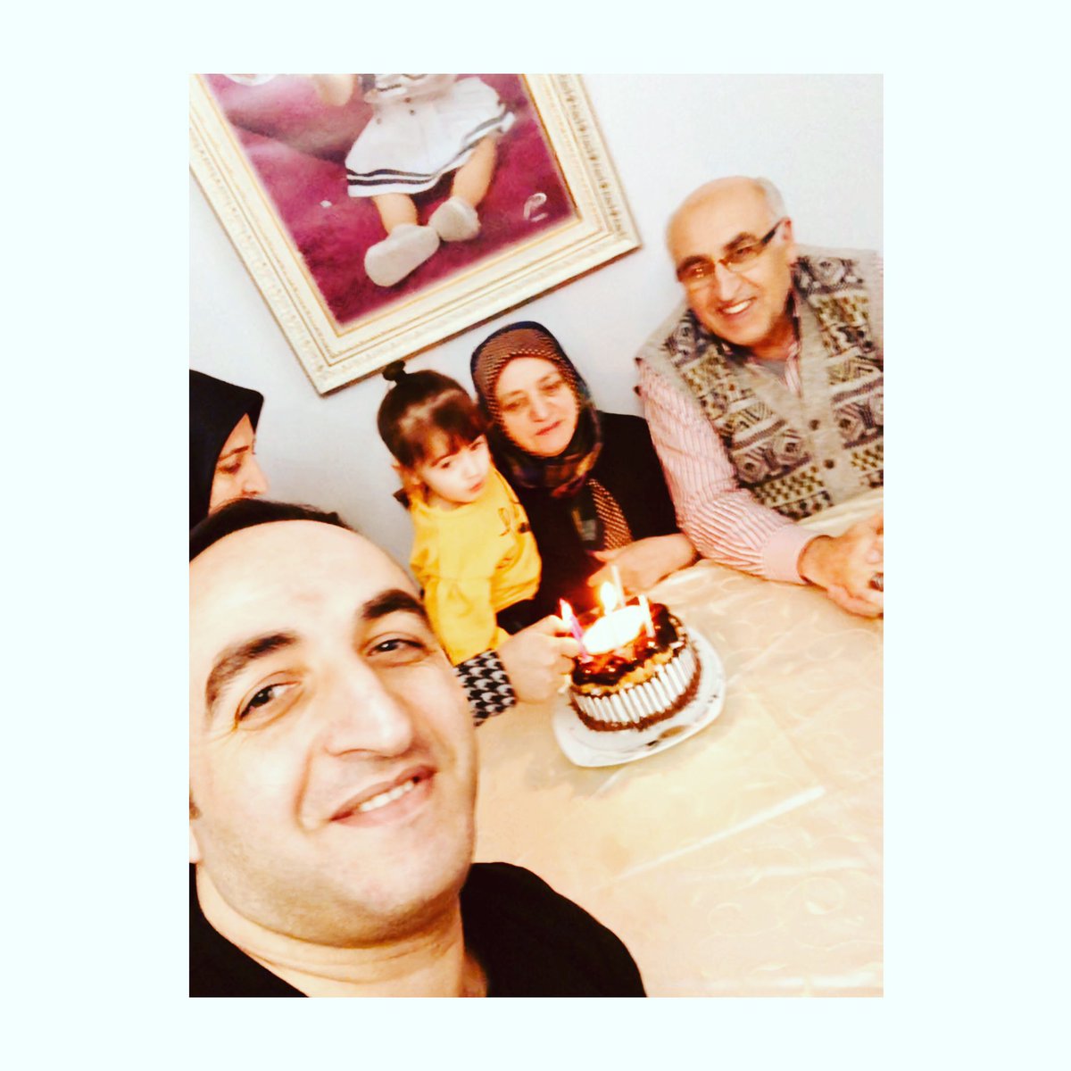 onderzencir's tweet photo. #nicemutlu #senelerin #olsun #canm #anem https://t.co/HHzy6pDdJh