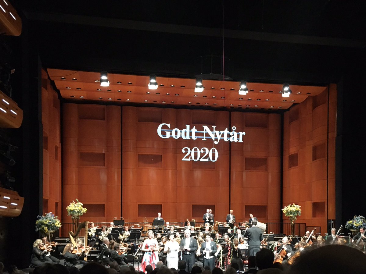 Caroline Ferrari tweet media