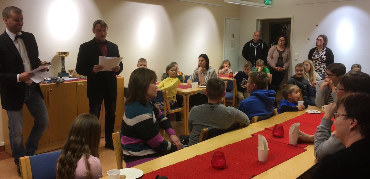 Suunnistusvuosi 2019 on takanapäin ja sen kunniaksi maanantaina vietettiin YKV:n suunnistuksuksen merkeissä päätöstilaisuutta.

Hieno määrä nuoria suunnistajia menossa mukana! 💪🏼

Nyt suunnistuskatse kohti tätä vuotta, 2020!

#suunnistus #kausipaketissa