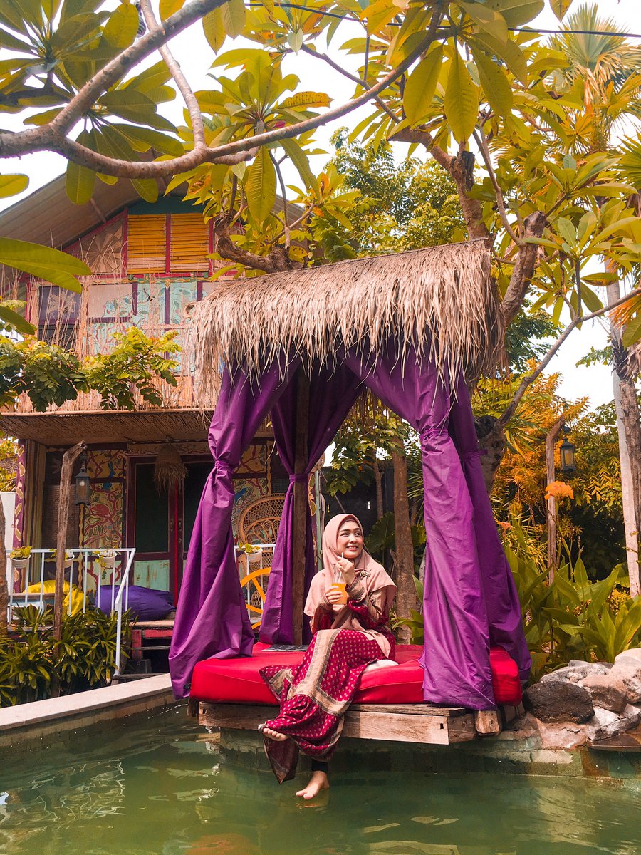 _doraredre's tweet photo. Ternyata banyak yg belum tahu ada resort unik di Jogja. 
Semua spotny bagus banget ,kaya di Bali dan enak banget buat santai. 
Kemarin ke Laluna Resort cuma 100rbu/orang dapat mkn n mnum lagi. 
Penasaran gimana caranya, gak usah di likes n RT kalo gak mau liburan murah dan asik. https://t.co/icGRyU8bRp