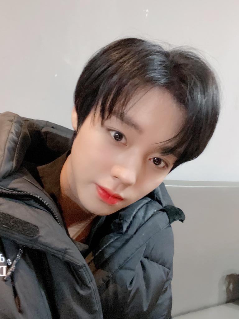 rahmanadia0529's tweet photo. Masi rame nih hayuk mutualan, rt aja ntar gua follow #dispatch #dispacth https://t.co/aMi1RSLxi3