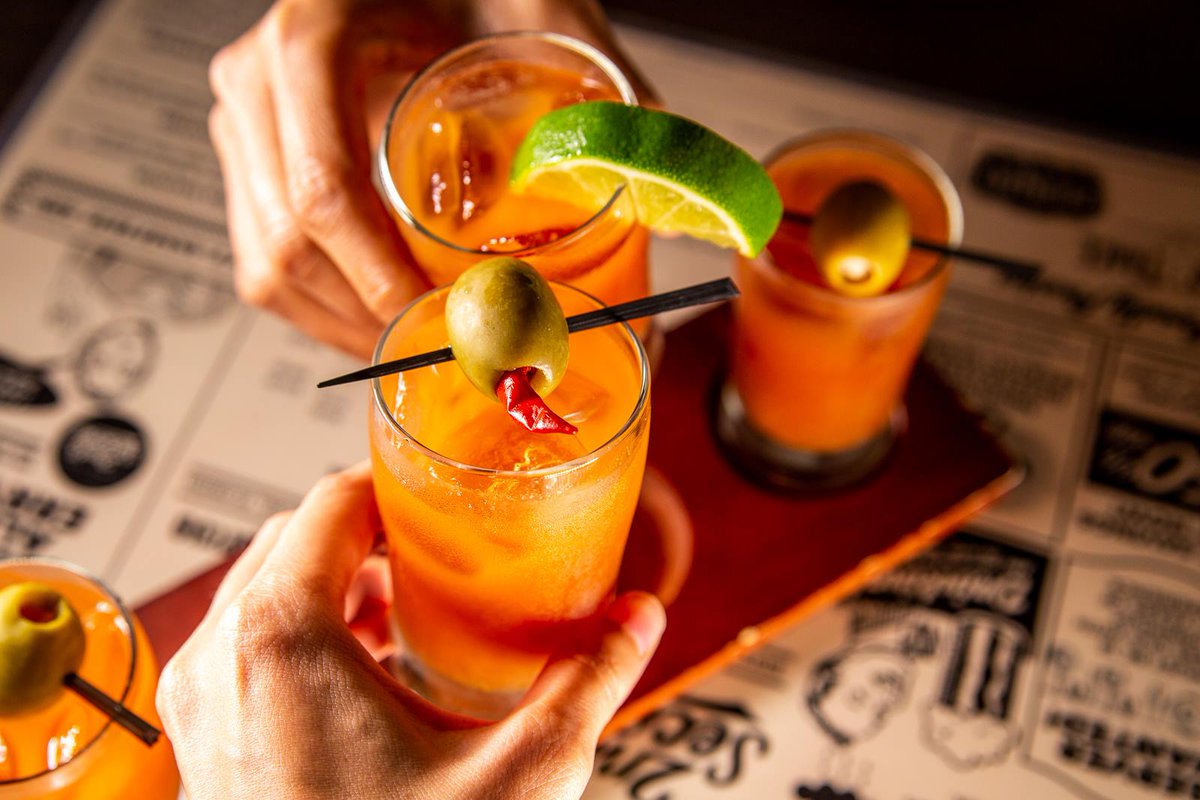 2ndNSecond's tweet photo. Our Bloody Mary flight is the ultimate hangover cure. Kickoff 2020 with brunch at the Best Diner in Tampa Bay! 🍹 https://t.co/wJTIq9Z7UH