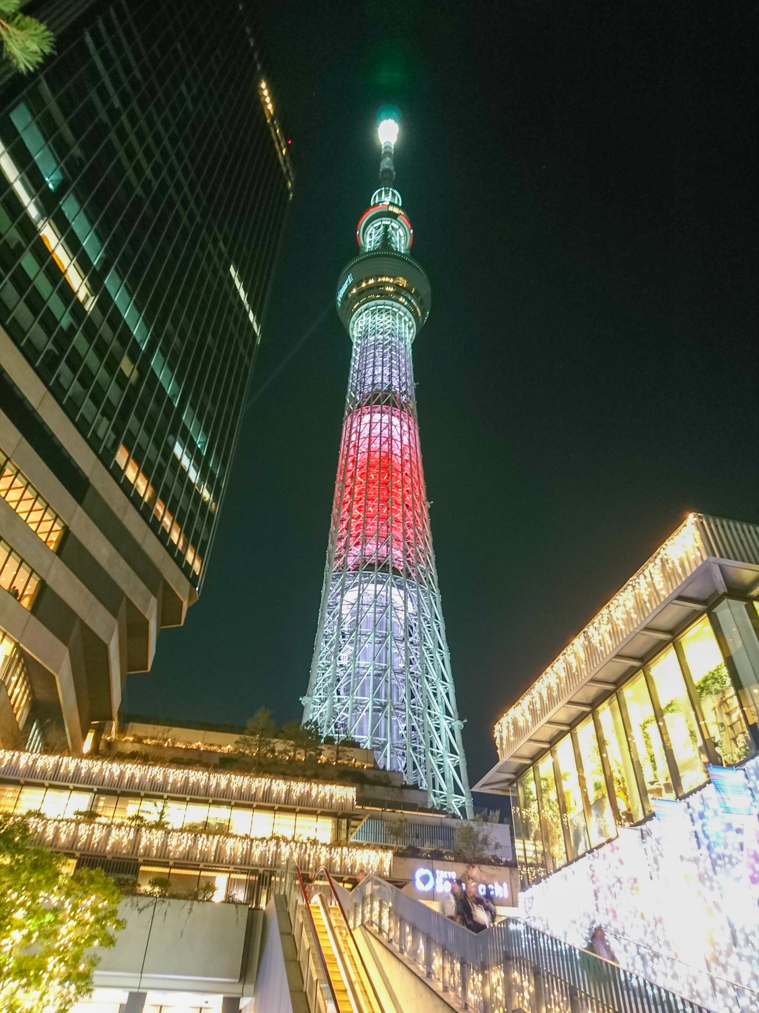 あぼ 都民9周年 Pa Twitter 令和2年1月1日 水 元旦のスカイツリーは紅白 墨田区 押上 スカイツリー イマソラ 元日 ファインダー越しの私の世界ᅠ 明るい写真をお届けし隊 東京に行きたくなる画像貼ろうぜ T Co Xqfldk0cnn Twitter