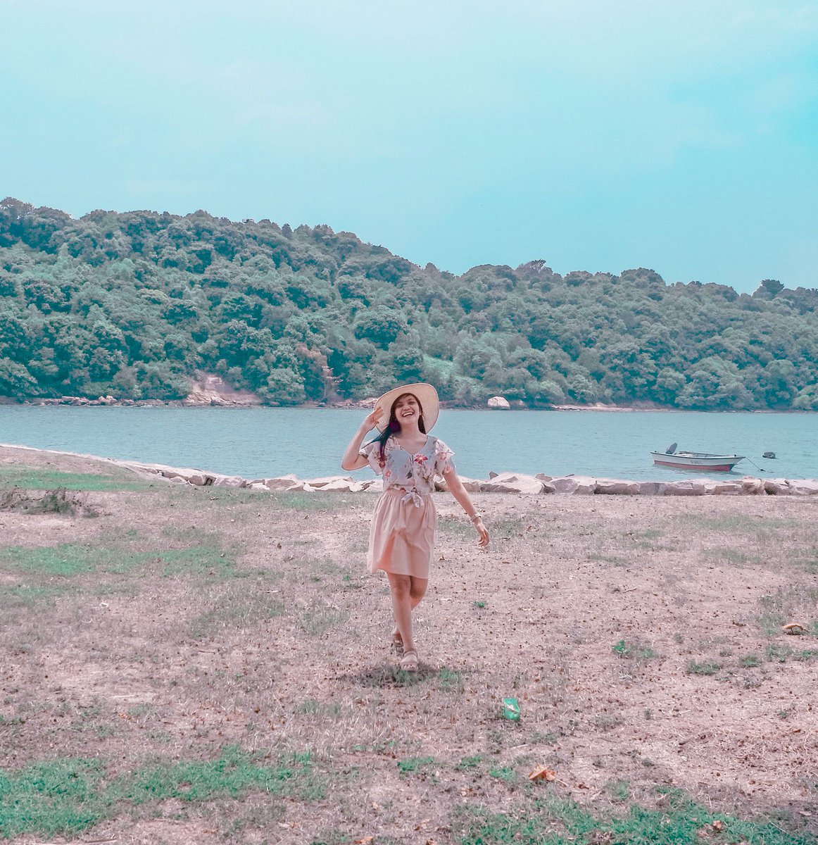 cci_arceo's tweet photo. 𝗝𝗔𝗡𝗨𝗔𝗥𝗬 𝟮𝟬𝟭𝟵: This month last year, I started to fulfill my promise to myself to travel a lot. I also remember this month was a struggle, my room was so drenched due to heavy rainfall from December 2018.
#singapore #kusuisland #singaporesouthernislands https://t.co/B7bpsuYG3S