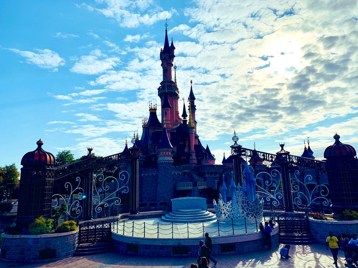cassandragbt's tweet photo. Au revoir 2019.. https://t.co/aledMdi7ZY