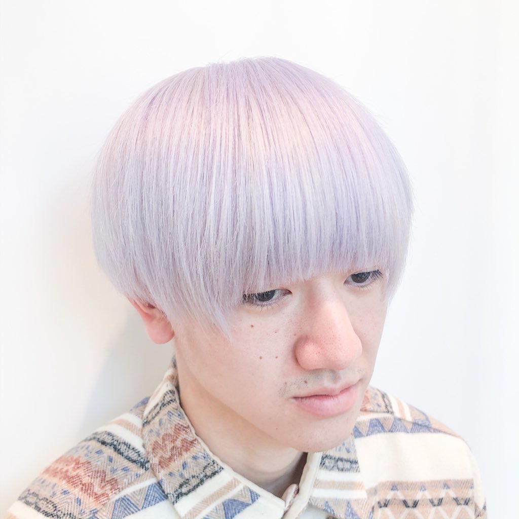 Hana 今期は かげきしょうじょ 推し En Twitter パールホワイト ブリーチ1回です ヘアカラー 派手髪 派手髪好きな人rt ブリーチ ホワイトヘア