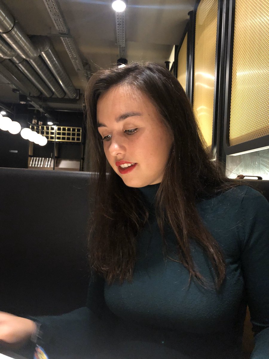 esilliess's tweet image. Une année de plus avec toi 🥰