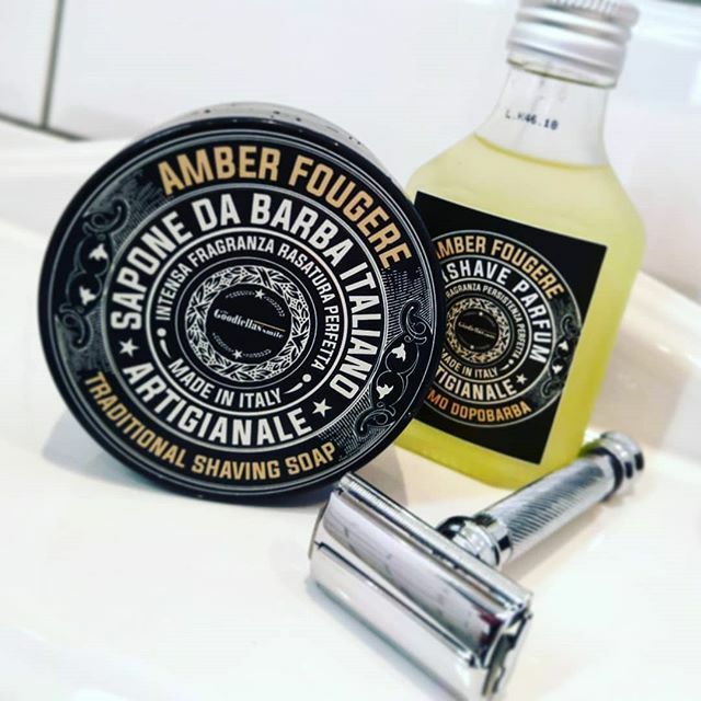 New year. New shave.
Presents from the lovely @lightfayber 😍
.
#sotd #wetshaving #wetshave #goodfellassmile #fougere #parker99r #doubleedgerazor #shavelikeyourgrandpa #traditionalshaving #mensgrooming