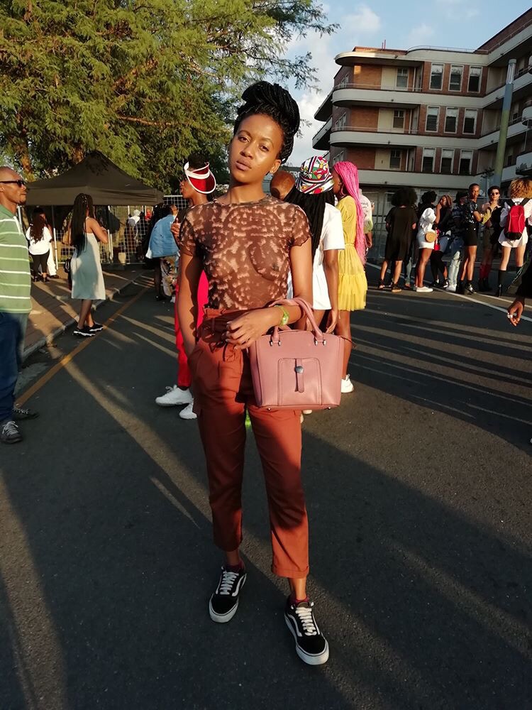 Nomonde_sky's tweet photo. Day 1.
Day 2.
#AfroPunk2019 #funWasHad #HappyNeeYear #iam #sky https://t.co/beMj5aWCxJ