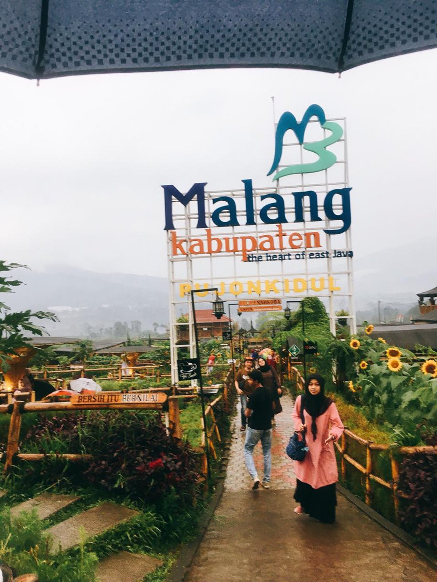 zrtnf's tweet image. Quick escape, 311219 when you feel like you need a holiday like others and also there's no something to do. All you need to do is just make a great escape. Although it was raining #pujon #malang