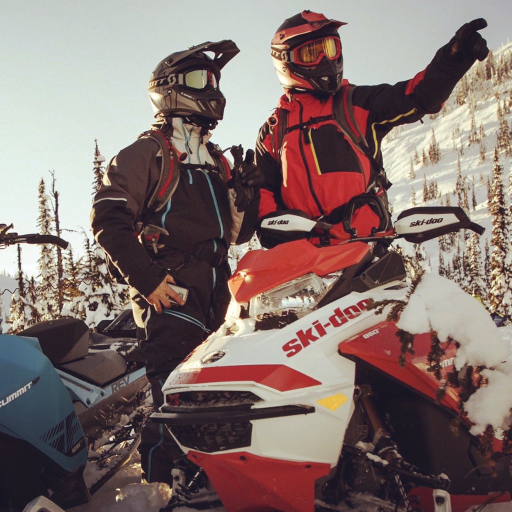 DeltaPowerEquip's tweet image. Bring on 2020! We’ve got our eyes locked on the amazing trails ahead. Happy New Year everyone! #trailblazers #thatskidoofeeling #deltapowerequipment instagram.com/p/B6xvnxLgTOs/…