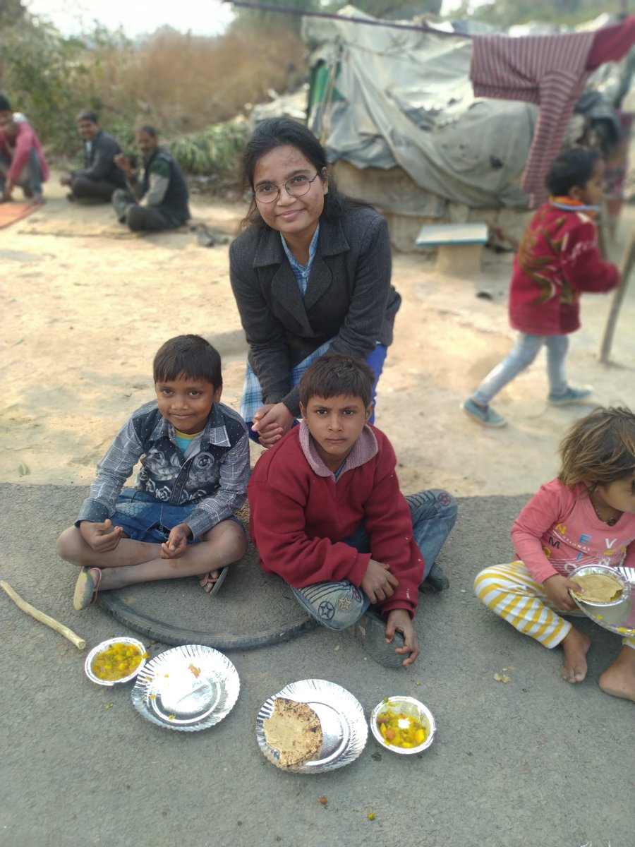 ErPreety's tweet photo. #HappyNewYear  #HappyBirthMonth of 
Shah Satnam Ji 
Celebrate by giving smile on #InnocentFaces https://t.co/ZwyTqz2WXa