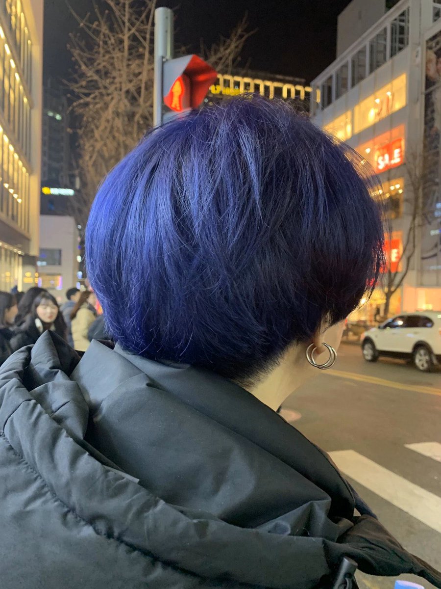 dean_cherish's tweet photo. 탈색 염색 맛집: 🌈 또동 하우스 🌈 

또동님이 굉장한 블루들을 많이 하셔서 그런지 진짜 너무너무 마음에 들어서 다음에 같은 색 염색 한 번 더 할까 생각 중입니다🥺

깨끗하고 아름 다운 휘인블루!! 역시 올해 염색도 잘 부탁드려요 또동님🧸

@ttodongeee_ @TDhouse_ 
#또동하우스 https://t.co/TDmGNVCRbG
