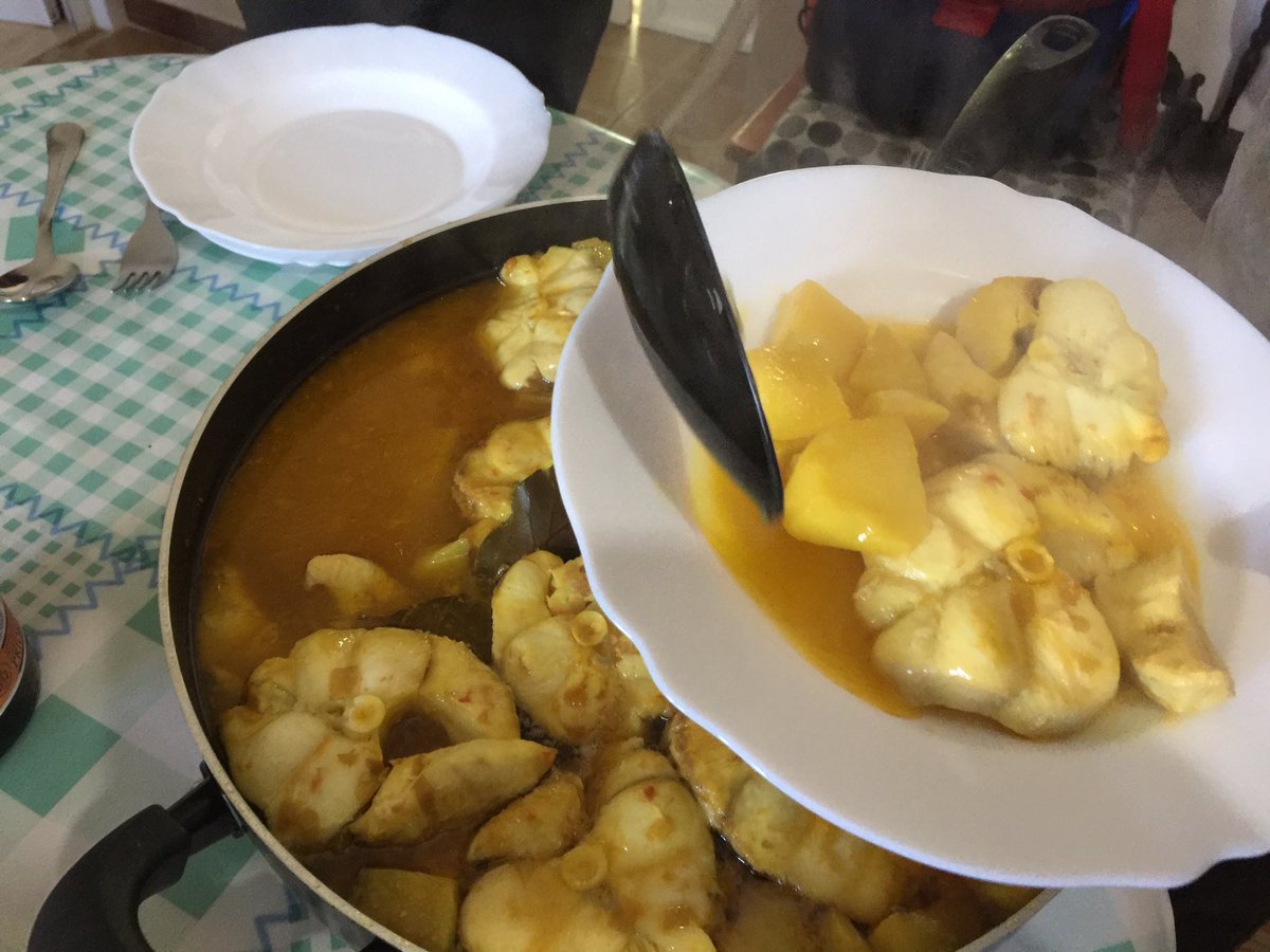 AlbertoAntoli's tweet photo. Plato gaditano marinero desde Bornos Cazon con patatas https://t.co/vADyT5J5L3